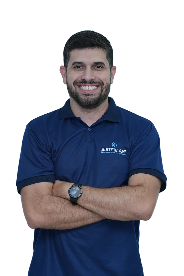 Professor Dias, de braços cruzados, com a camisa azul do Sistemafi